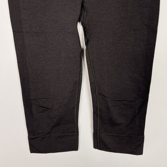 Lululemon Womens 8 Dark Heather Gray Seamless Crop Capri Pants Workout - Picture 4 of 8